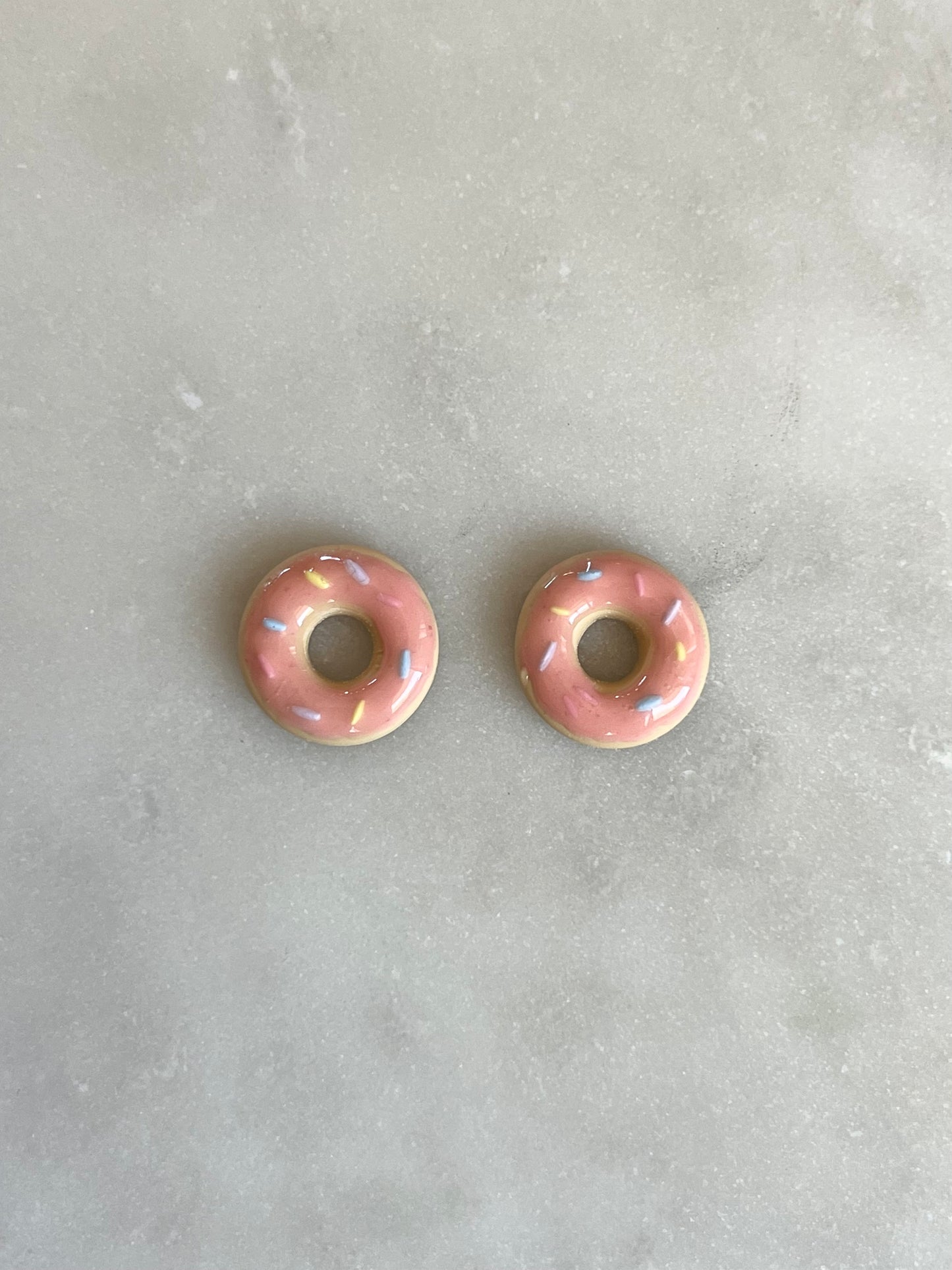 Donut studs