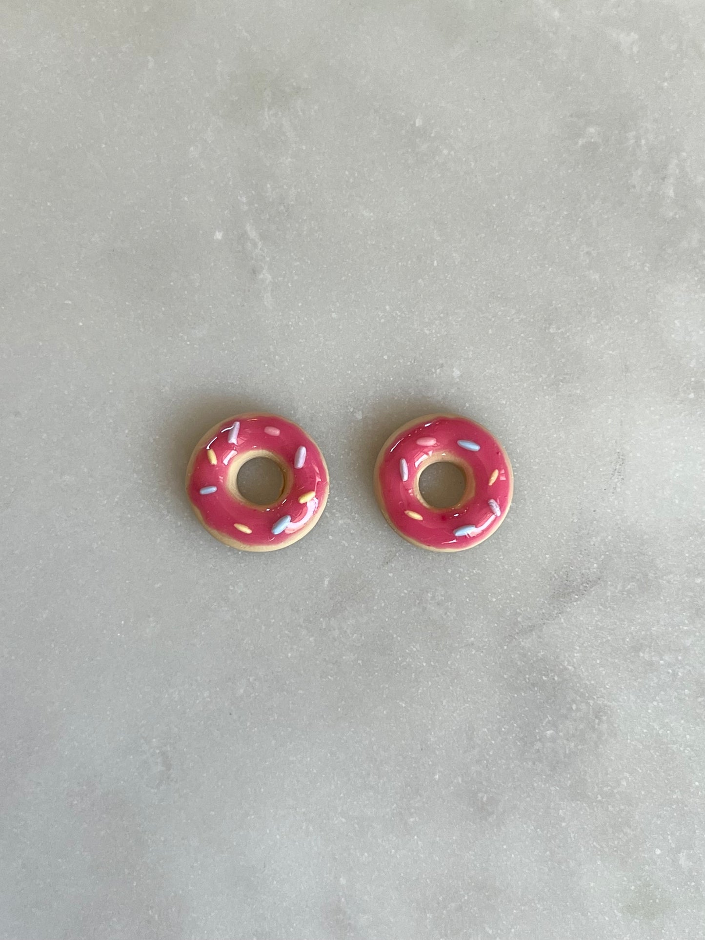 Donut studs