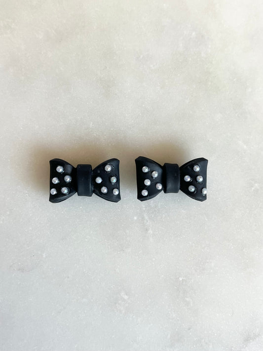 Large bow studs